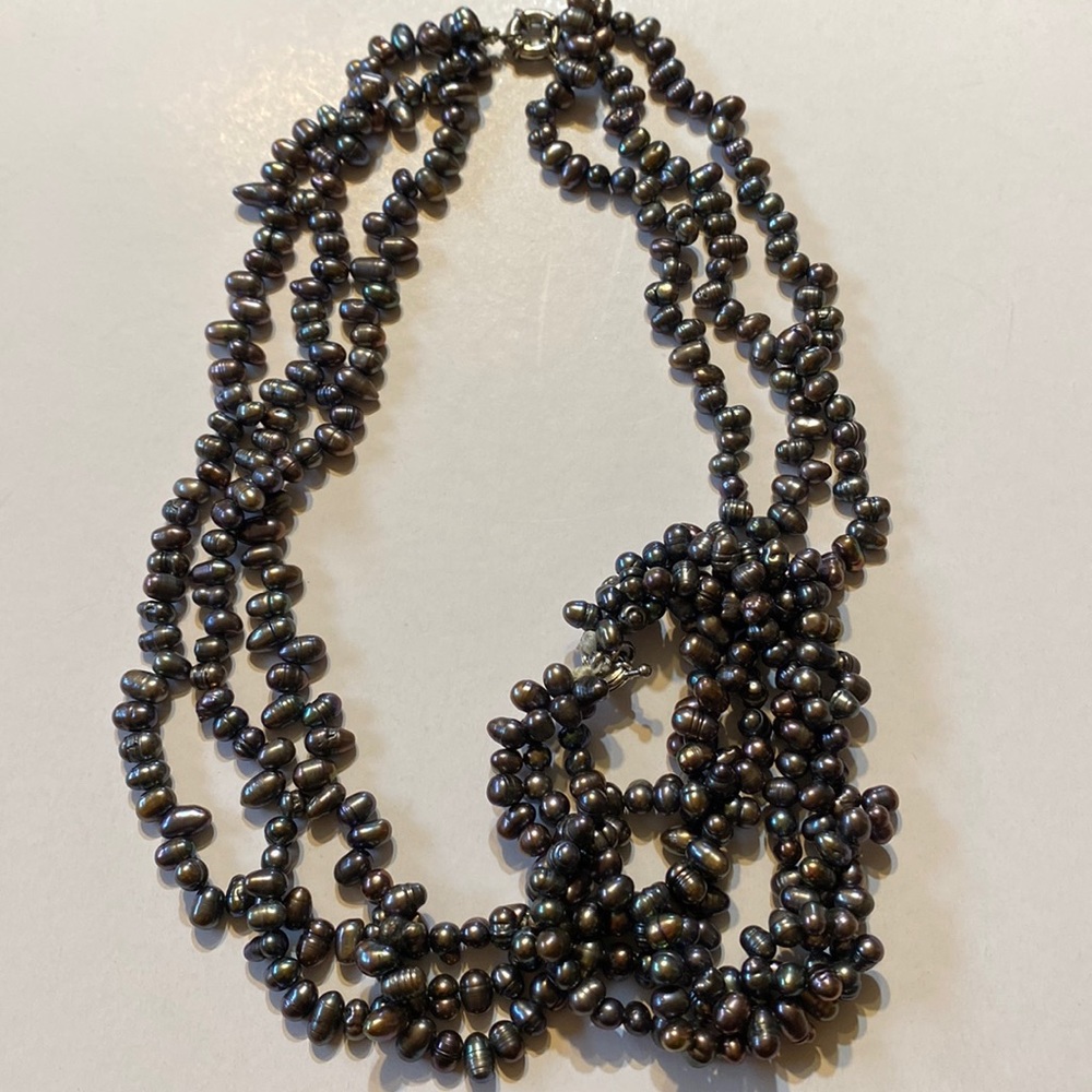 Black pearls necklace and bracelet set